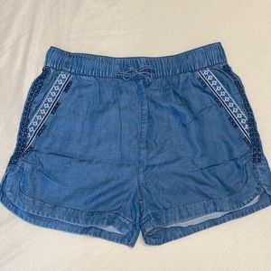 Francesca’s Blue Linen Shorts with White Embroidery. Size Small.